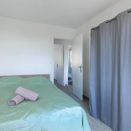 Appartement Proche Autoroute Et Parking *